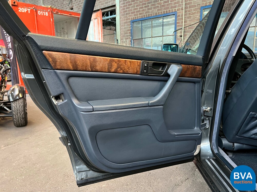 BMW 730iA E32 7-series 188hp 1987, ZG-687-B.