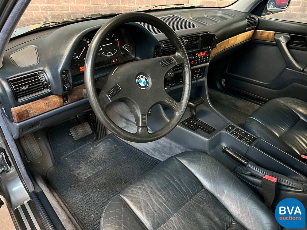 BMW 730iA E32 7-series 188hp 1987, ZG-687-B.