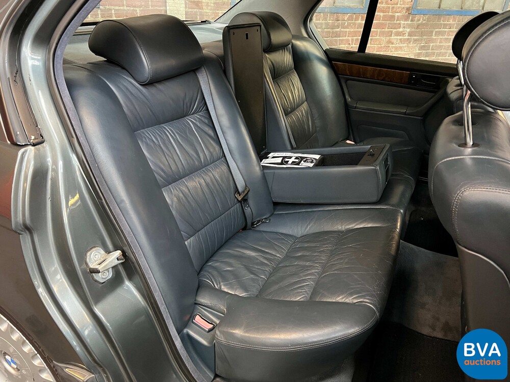 BMW 730iA E32 7-series 188hp 1987, ZG-687-B.