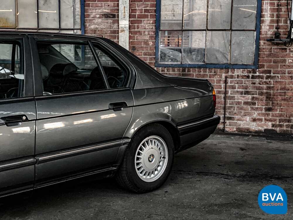 BMW 730iA E32 7-series 188hp 1987, ZG-687-B.