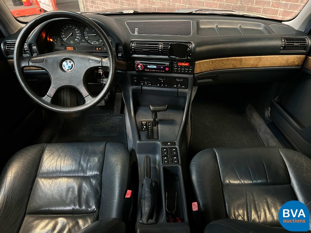 BMW 730iA E32 7-series 188hp 1987, ZG-687-B.