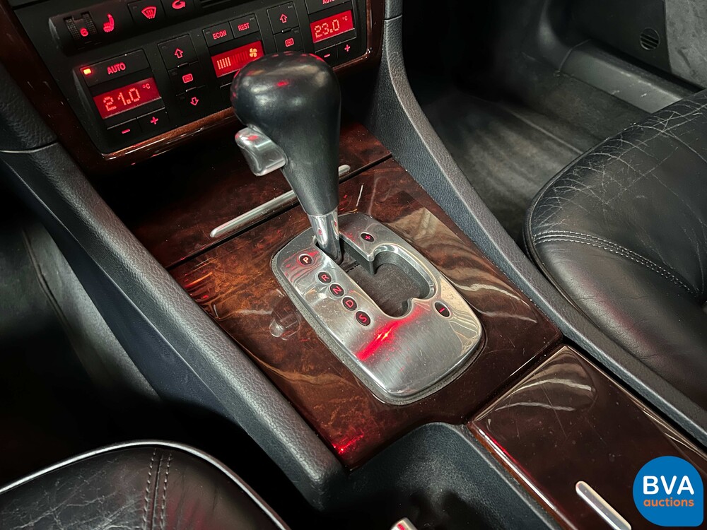 Audi A8 2.8 5V quattro Exclusive 193pk 2002 -Org. NL-, 21-JZ-DK