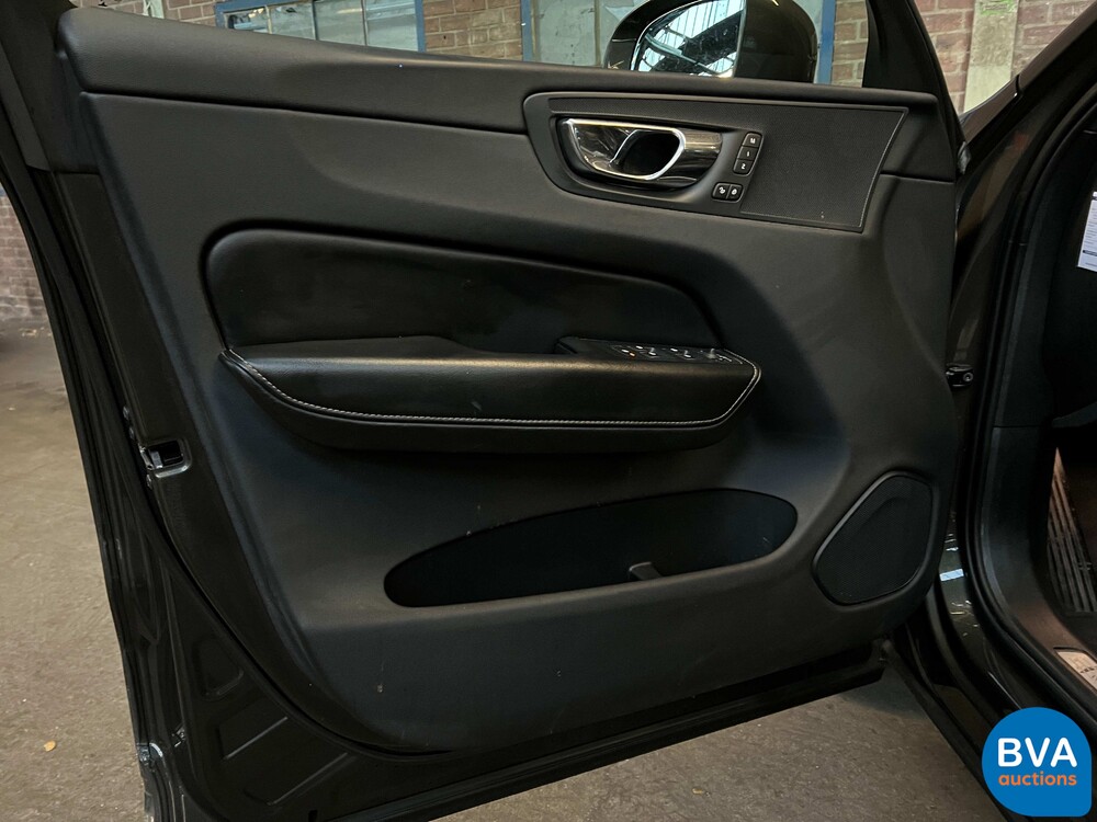 Volvo XC60 D5 AWD Inscription 235pk 2019 -Org. NL-, XZ-722-T