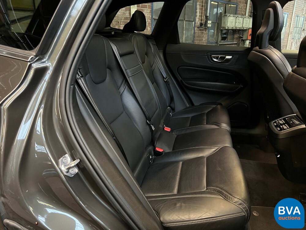 Volvo XC60 D5 AWD Inscription 235pk 2019 -Org. NL-, XZ-722-T