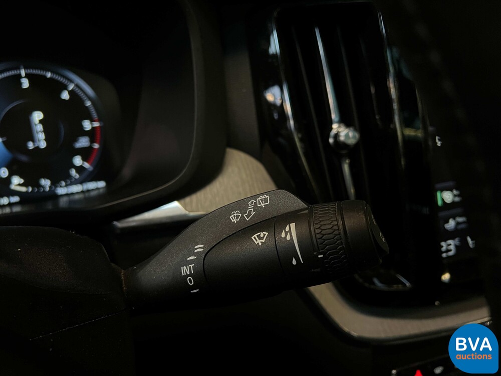 Volvo XC60 D5 AWD Inscription 235pk 2019 -Org. NL-, XZ-722-T