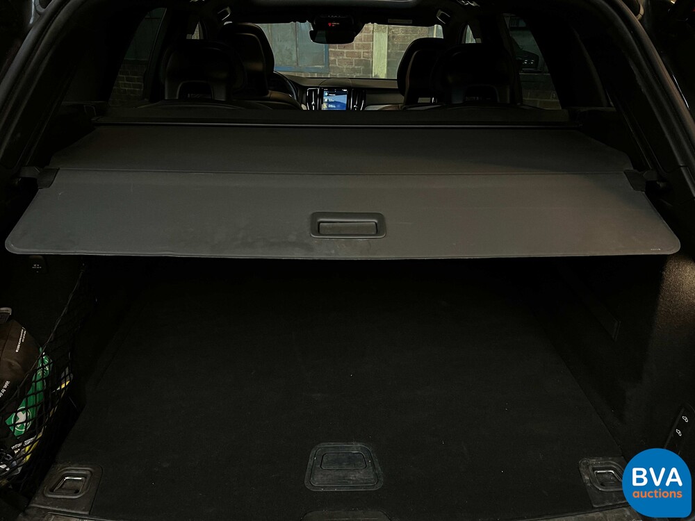 Volvo XC60 D5 AWD Inscription 235pk 2019 -Org. NL-, XZ-722-T