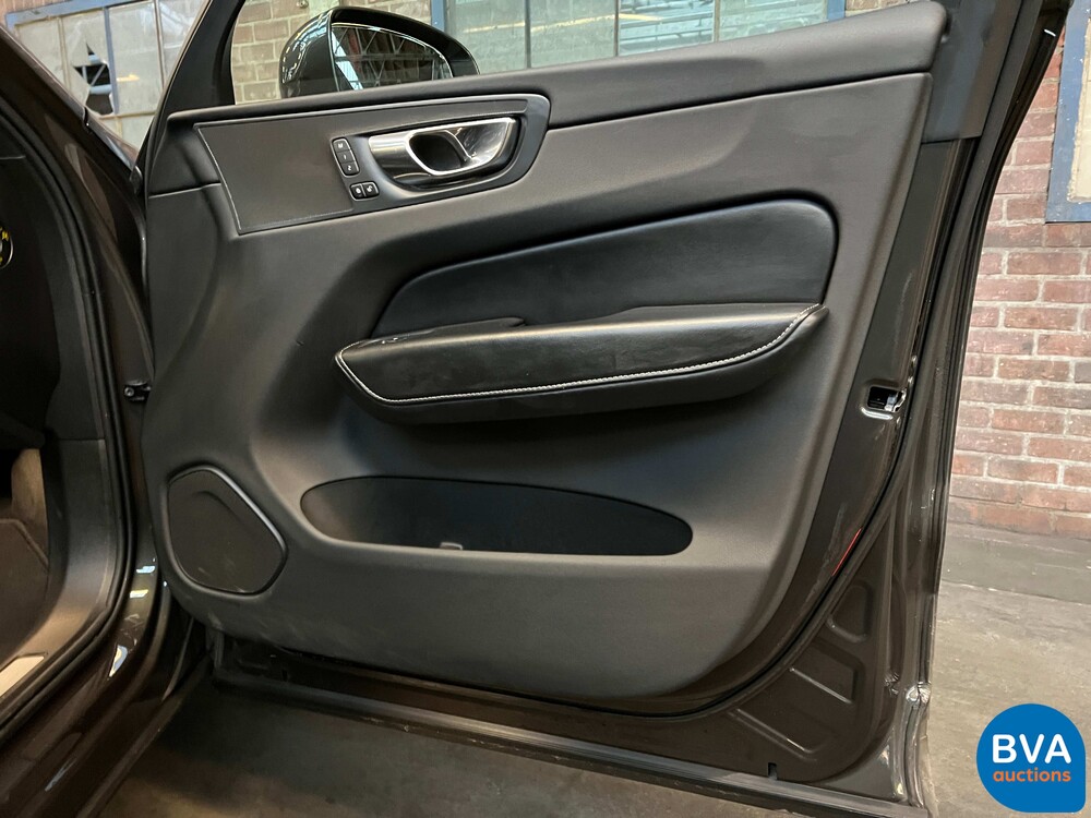Volvo XC60 D5 AWD Inscription 235pk 2019 -Org. NL-, XZ-722-T
