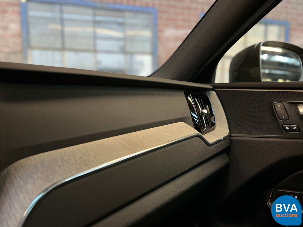 Volvo XC60 D5 AWD Inscription 235pk 2019 -Org. NL-, XZ-722-T