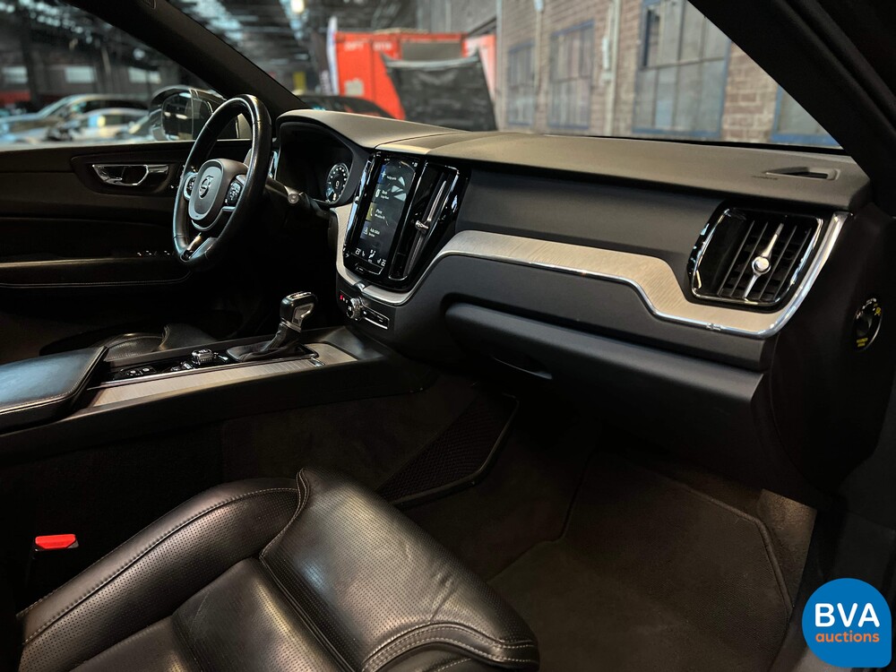 Volvo XC60 D5 AWD Inscription 235pk 2019 -Org. NL-, XZ-722-T