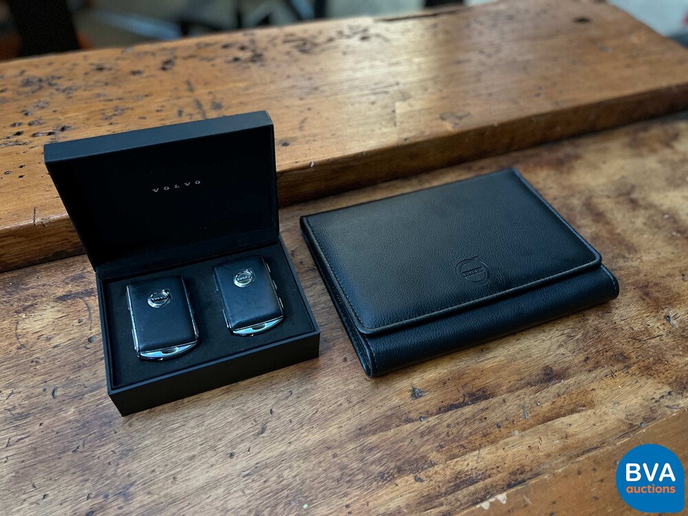 Volvo XC60 D5 AWD Inscription 235pk 2019 -Org. NL-, XZ-722-T