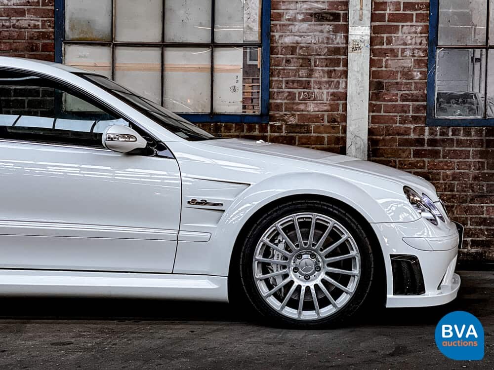 Mercedes-Benz CLK63 AMG BLACK SERIES 507pk 2007 (1 of 500, worldwide)