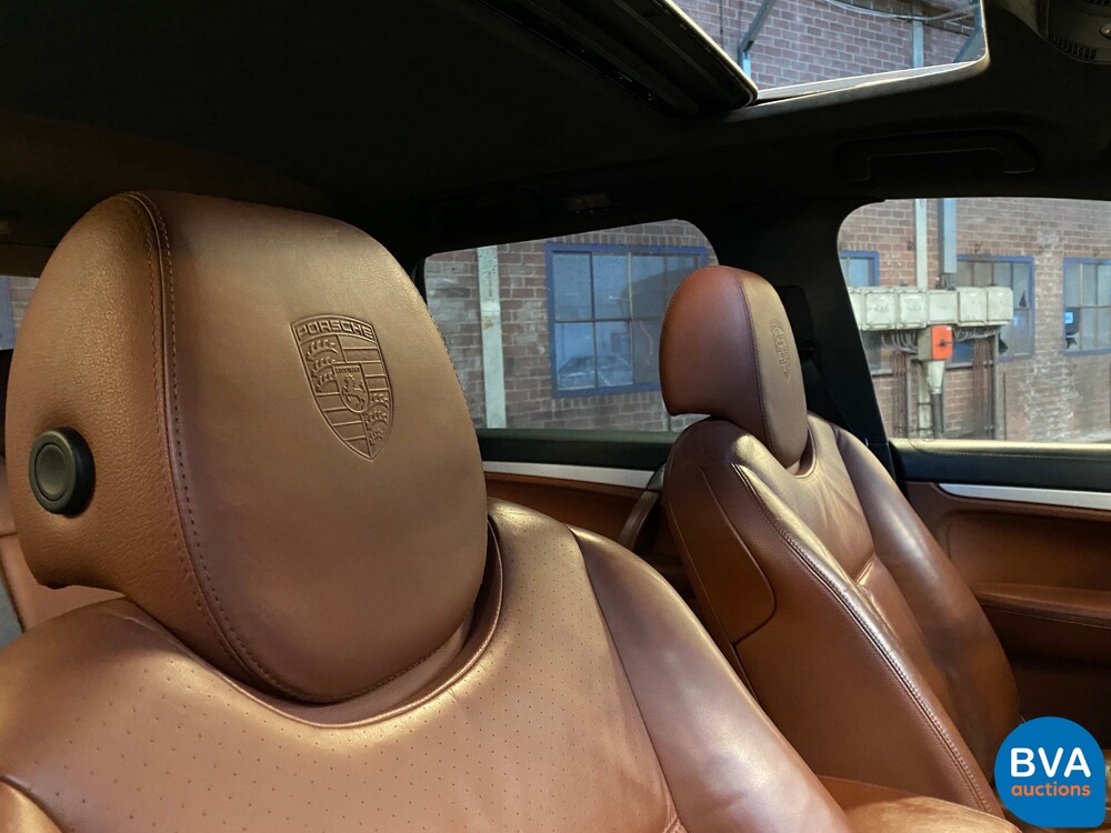 Porsche Cayenne 4.8 Turbo 500pk 2007 -Org. NL-, 56-XG-TV