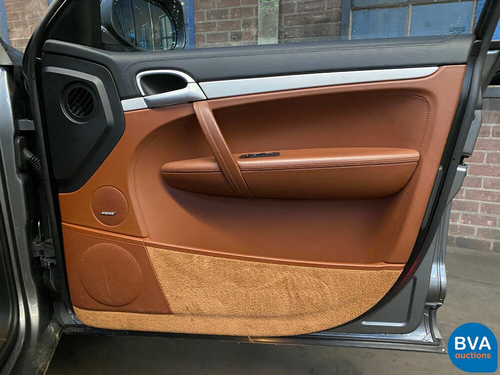 Porsche Cayenne 4.8 Turbo 500pk 2007 -Org. NL-, 56-XG-TV