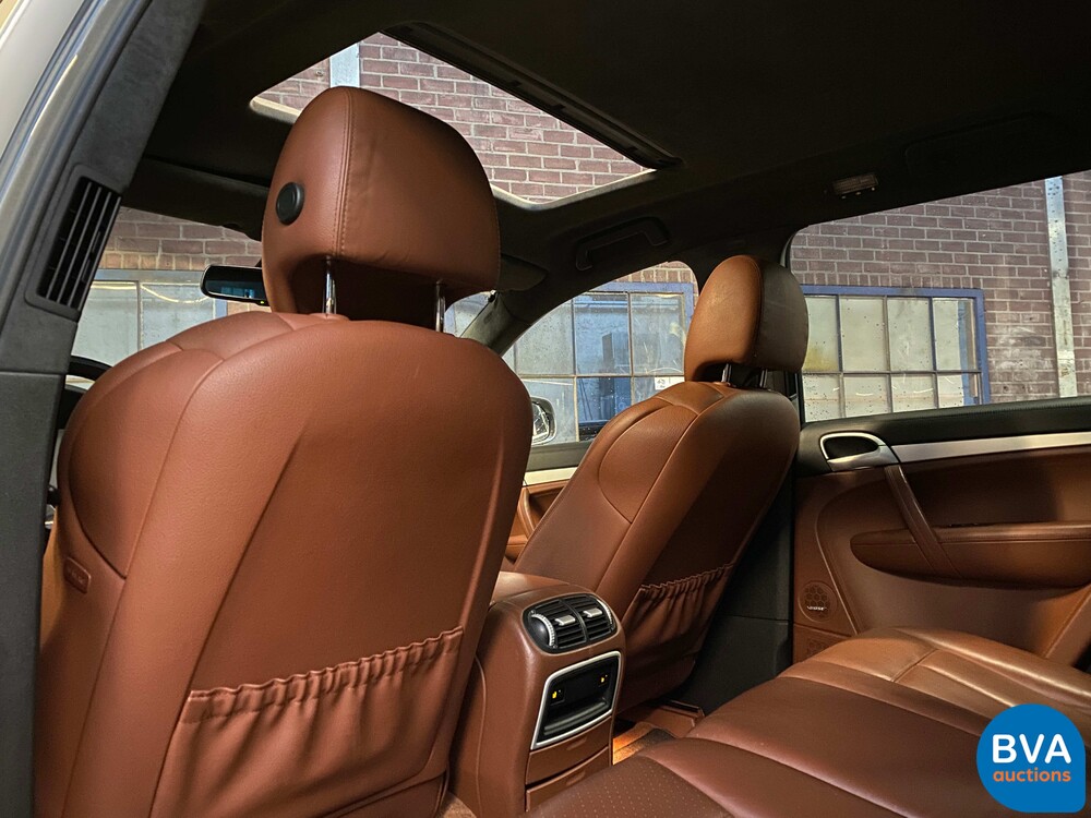 Porsche Cayenne 4.8 Turbo 500pk 2007 -Org. NL-, 56-XG-TV