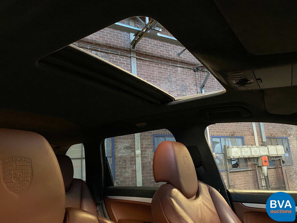 Porsche Cayenne 4.8 Turbo 500pk 2007 -Org. NL-, 56-XG-TV