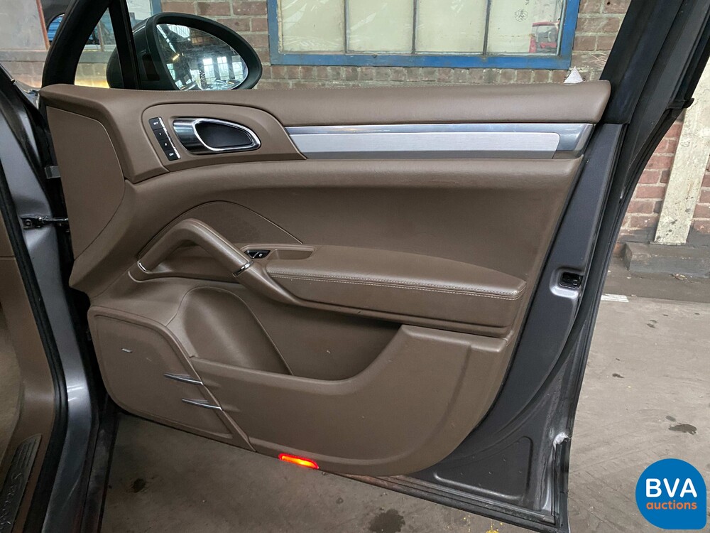 Porsche Cayenne 3.0 S Hybrid 380pk 2010 NW-MODEL, 8-TNP-79
