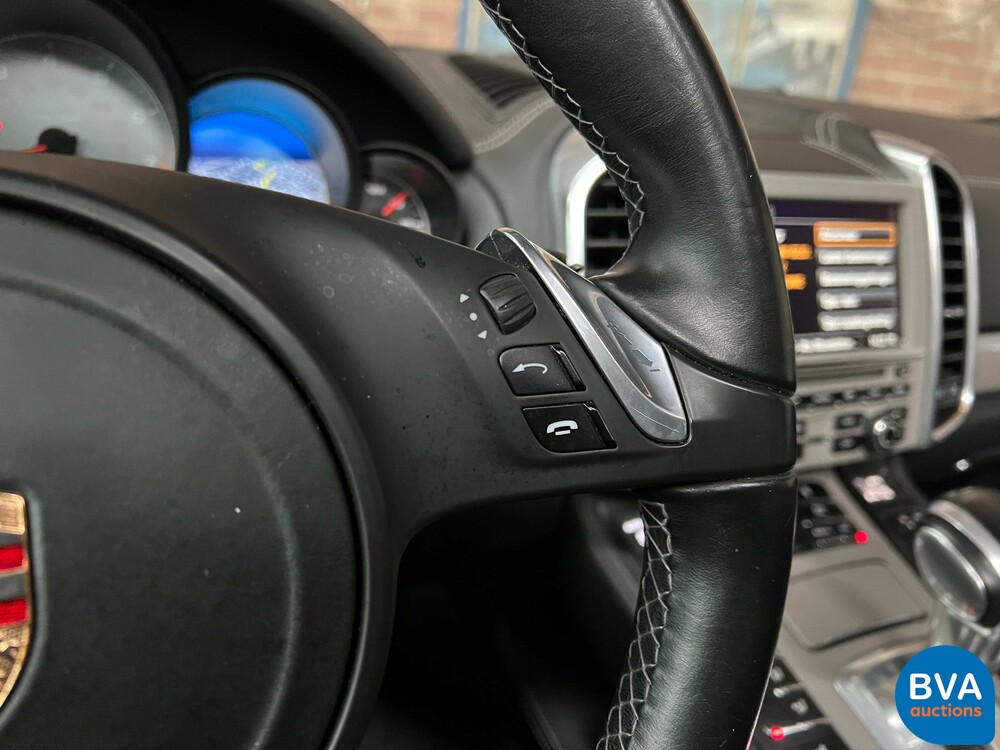 Porsche Cayenne S 4.8 Sportchrono 400pk 2013, JP-842-T
