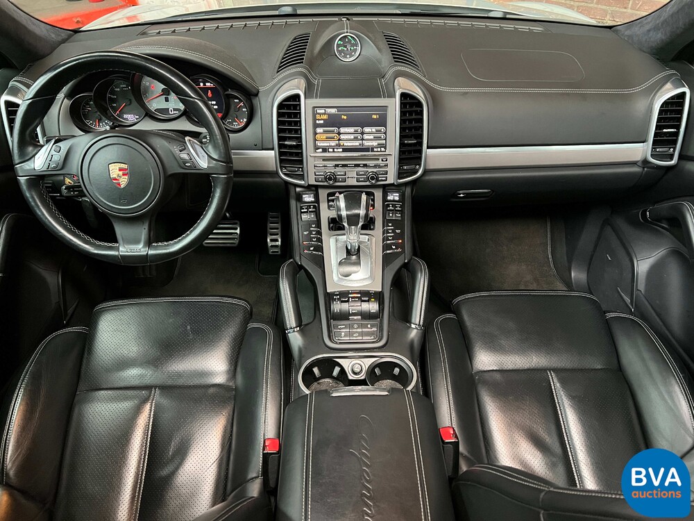Porsche Cayenne S 4.8 Sportchrono 400pk 2013, JP-842-T