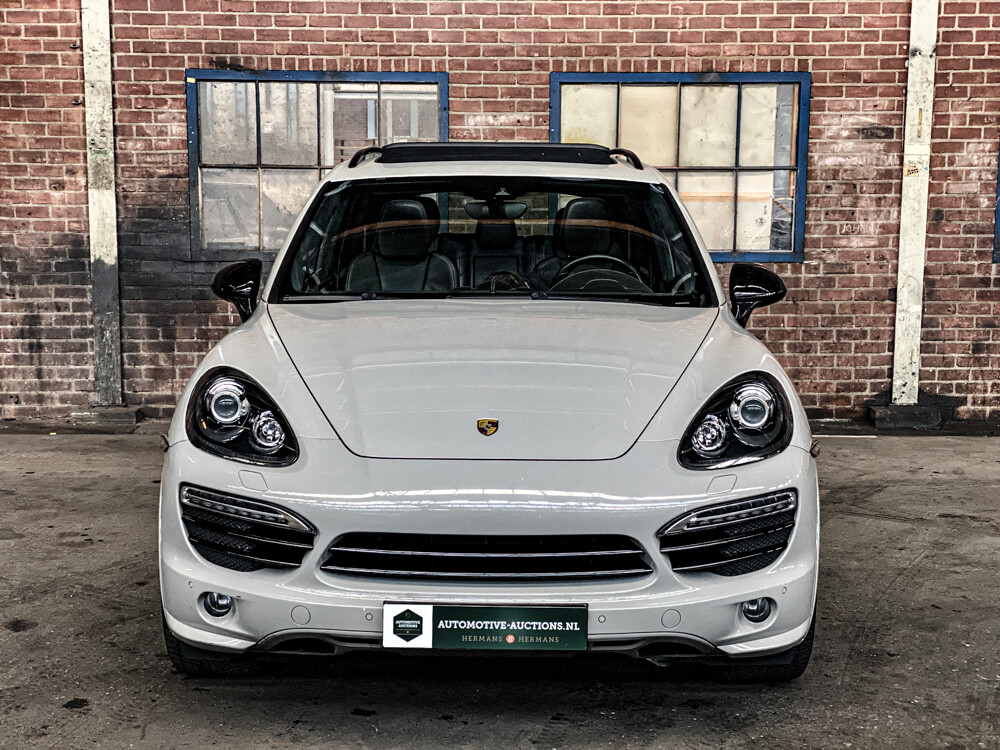 Porsche Cayenne S 4.8 Sportchrono 400pk 2013, JP-842-T