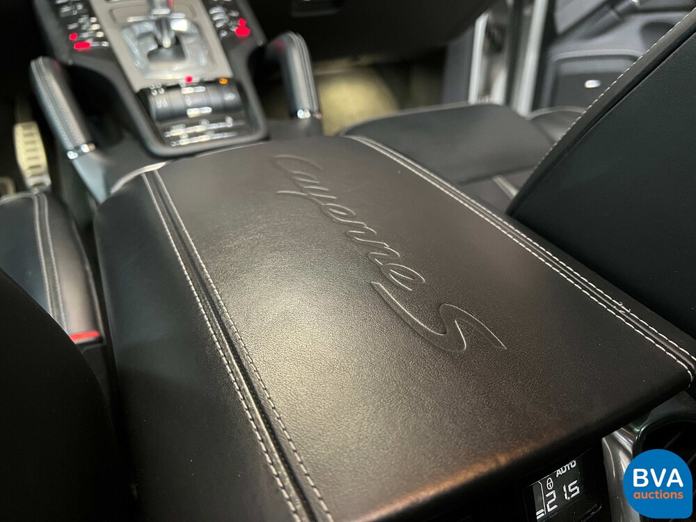 Porsche Cayenne S 4.8 Sportchrono 400pk 2013, JP-842-T