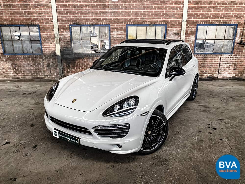 Porsche Cayenne S 4.8 Sportchrono 400pk 2013, JP-842-T