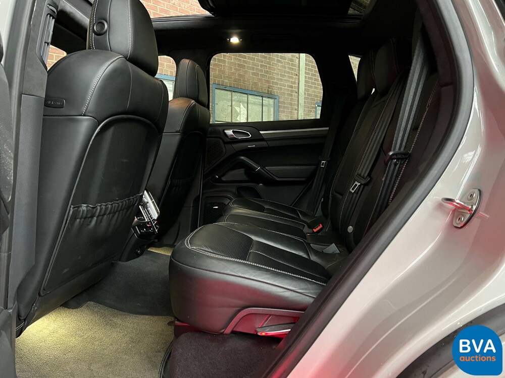 Porsche Cayenne S 4.8 Sportchrono 400pk 2013, JP-842-T