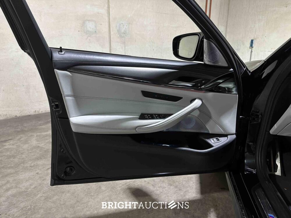 BMW M5 4.4 V8 600pk 2018 F90 5-serie, G-815-VL