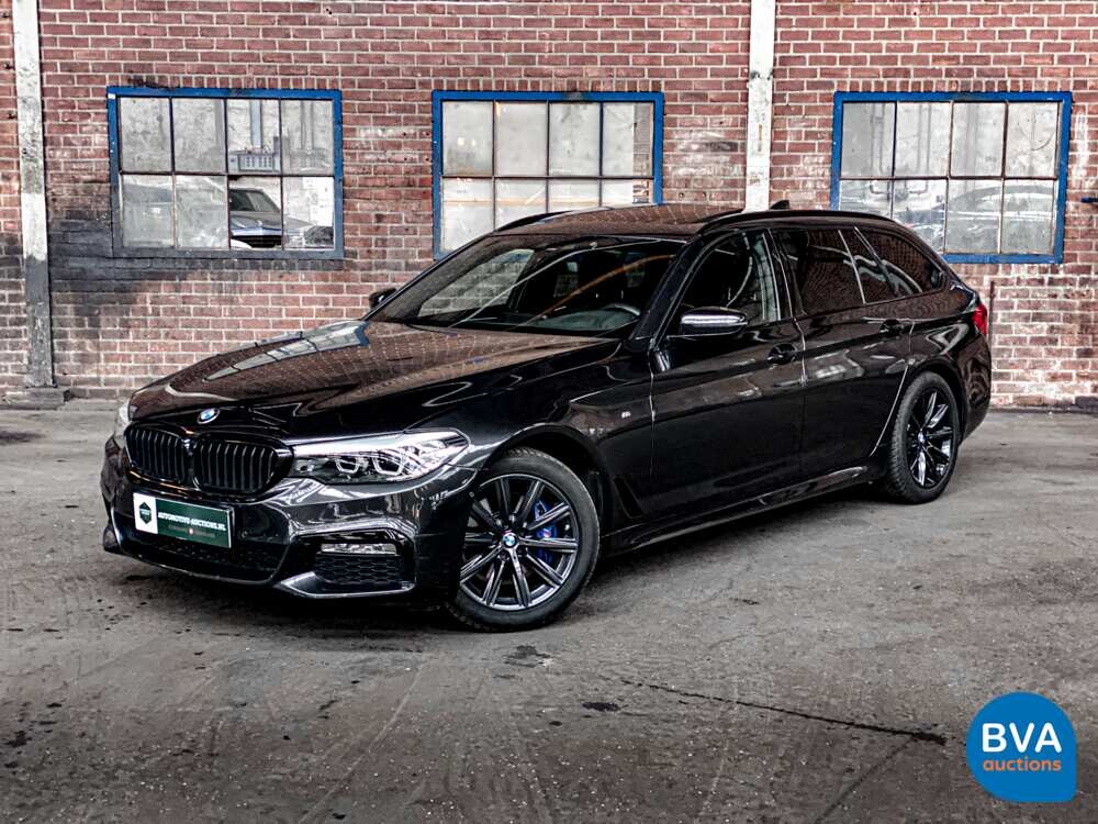 2018 BMW 530d 5er Touring High Executive M-Sport 265 PS.