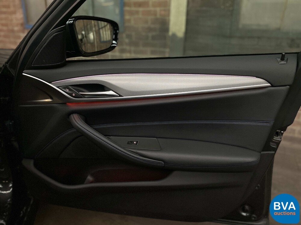 BMW 530d 5-serie Touring High Executive M-sport 265pk 2018