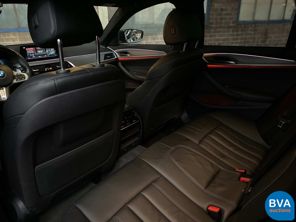 BMW 530d 5-serie Touring High Executive M-sport 265pk 2018