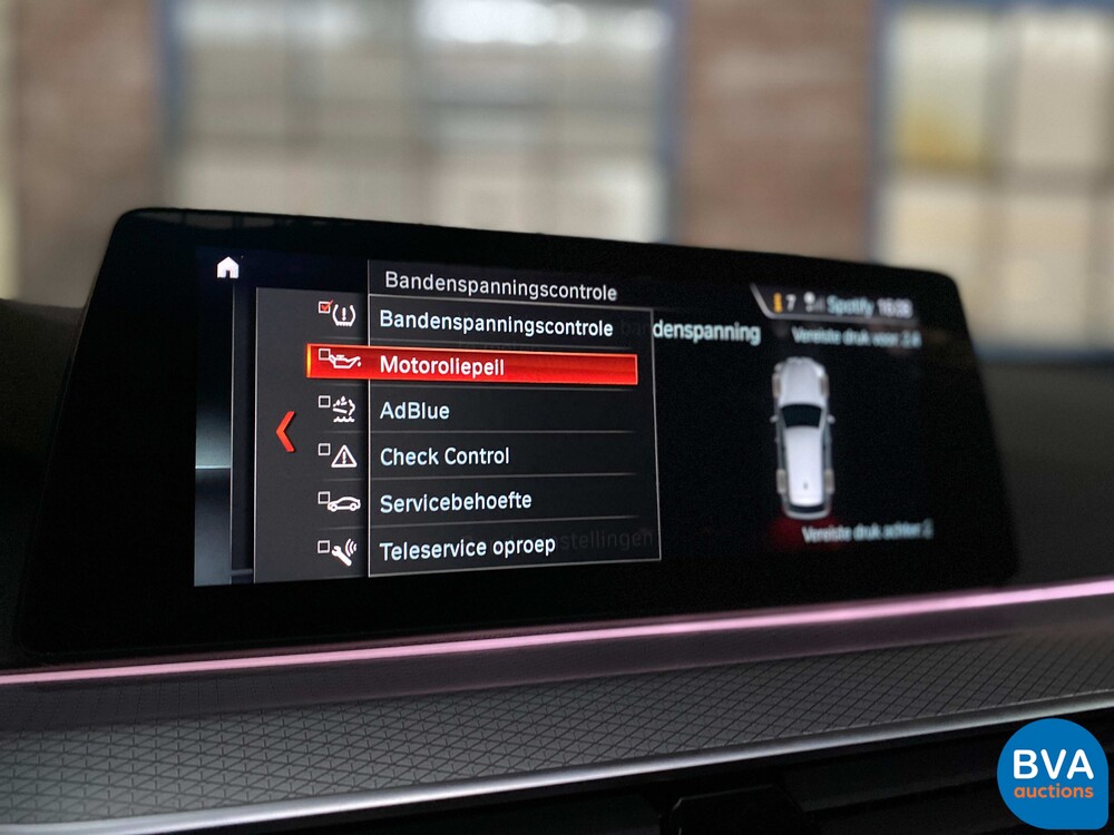 BMW 530d 5-serie Touring High Executive M-sport 265pk 2018