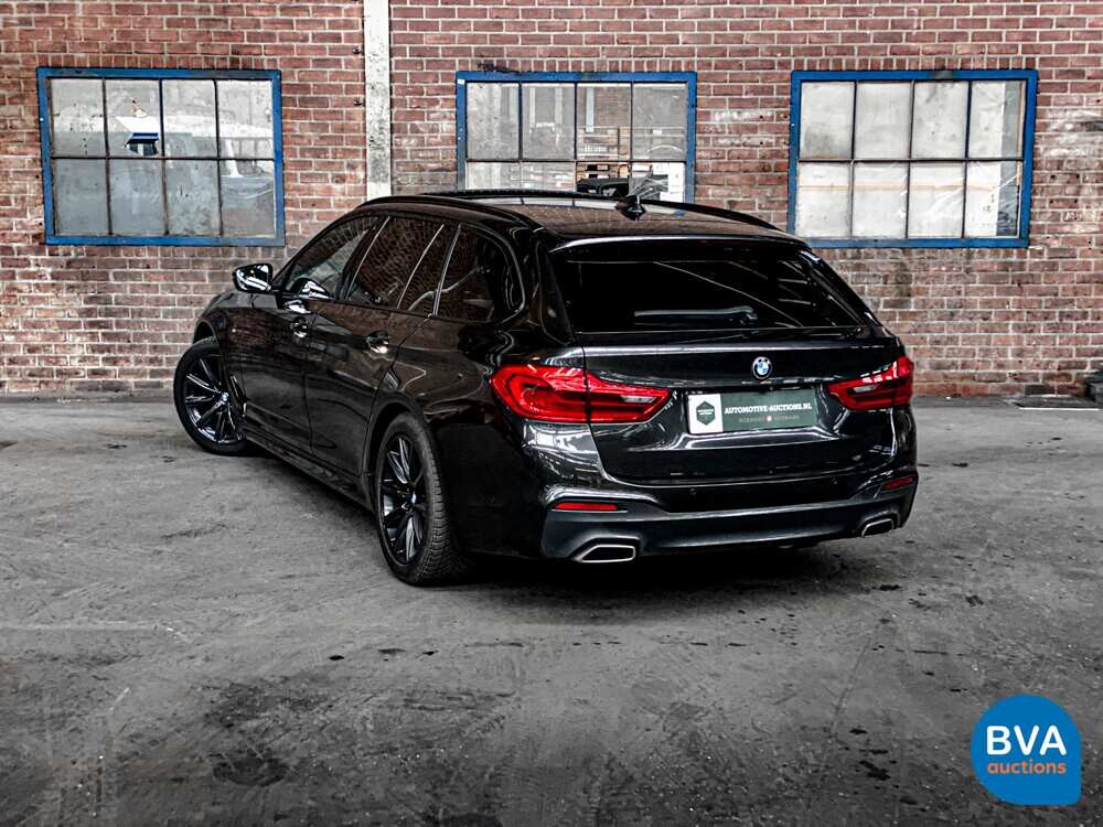 BMW 530d 5-serie Touring High Executive M-sport 265pk 2018