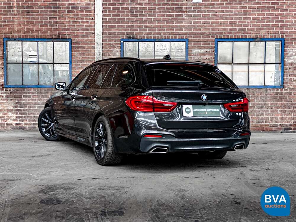 BMW 530d 5-serie Touring High Executive M-sport 265pk 2018