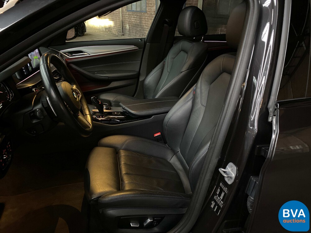 BMW 530d 5-serie Touring High Executive M-sport 265pk 2018