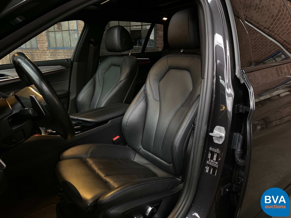 BMW 530d 5-serie Touring High Executive M-sport 265pk 2018