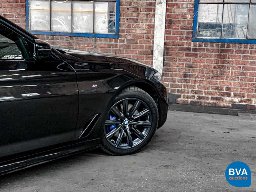 BMW 530d 5-serie Touring High Executive M-sport 265pk 2018