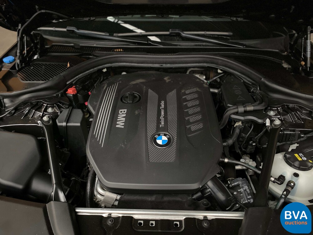 BMW 530d 5-serie Touring High Executive M-sport 265pk 2018