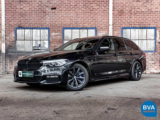 2018 BMW 530d 5er Touring High Executive M-Sport 265 PS.