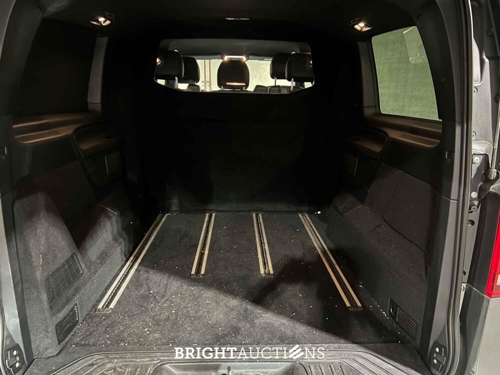 Mercedes-Benz V220d Lang MAYBACH DC Avantgarde 163pk 2020 V-Klasse, V-99-FPZ