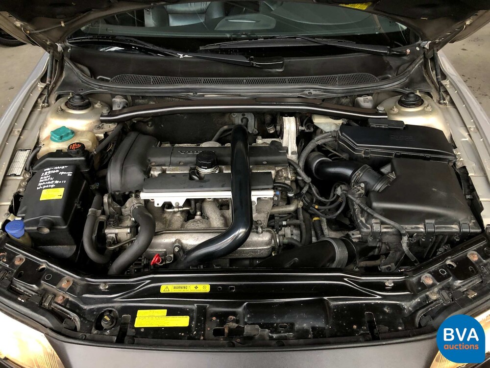 Volvo V70 Cross Country 2.4 4WD 200pk, 75-GR-NT