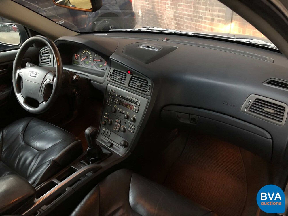 Volvo V70 Cross Country 2.4 4WD 200pk, 75-GR-NT