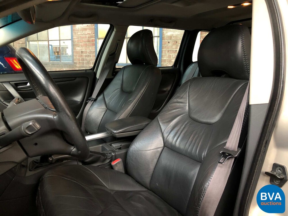 Volvo V70 Cross Country 2.4 4WD 200pk, 75-GR-NT