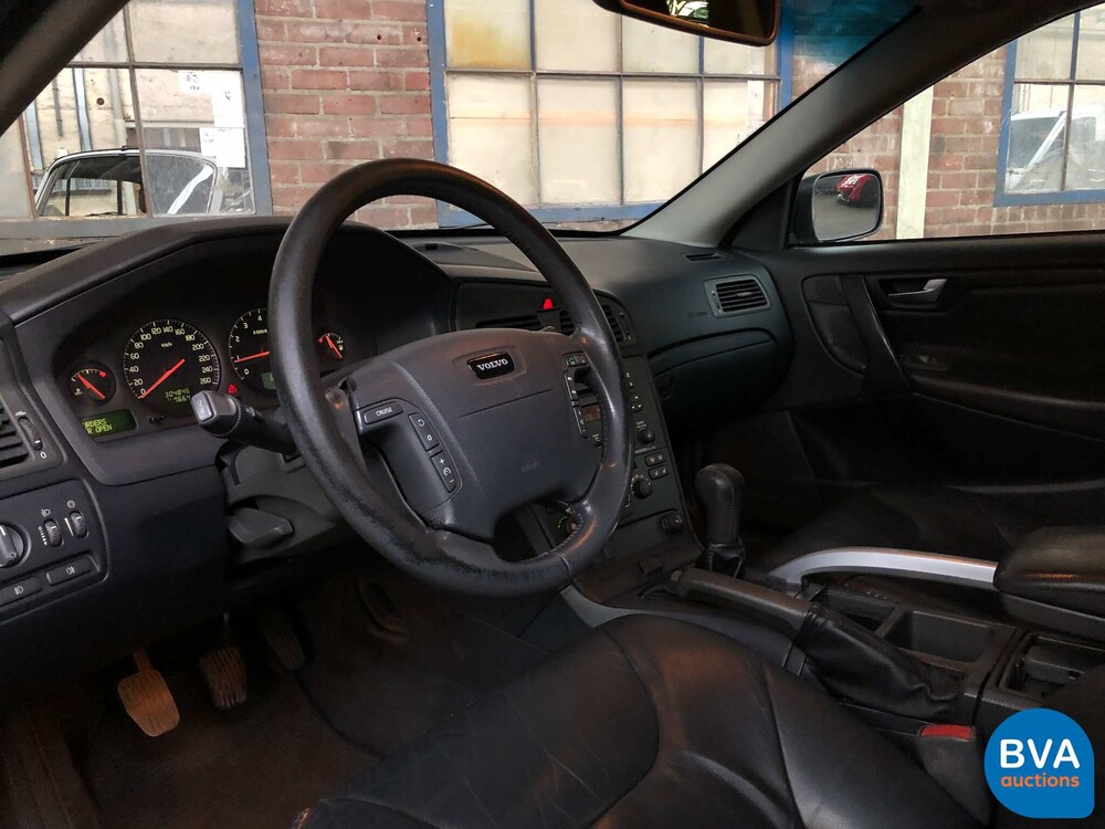 Volvo V70 Cross Country 2.4 4WD 200pk, 75-GR-NT