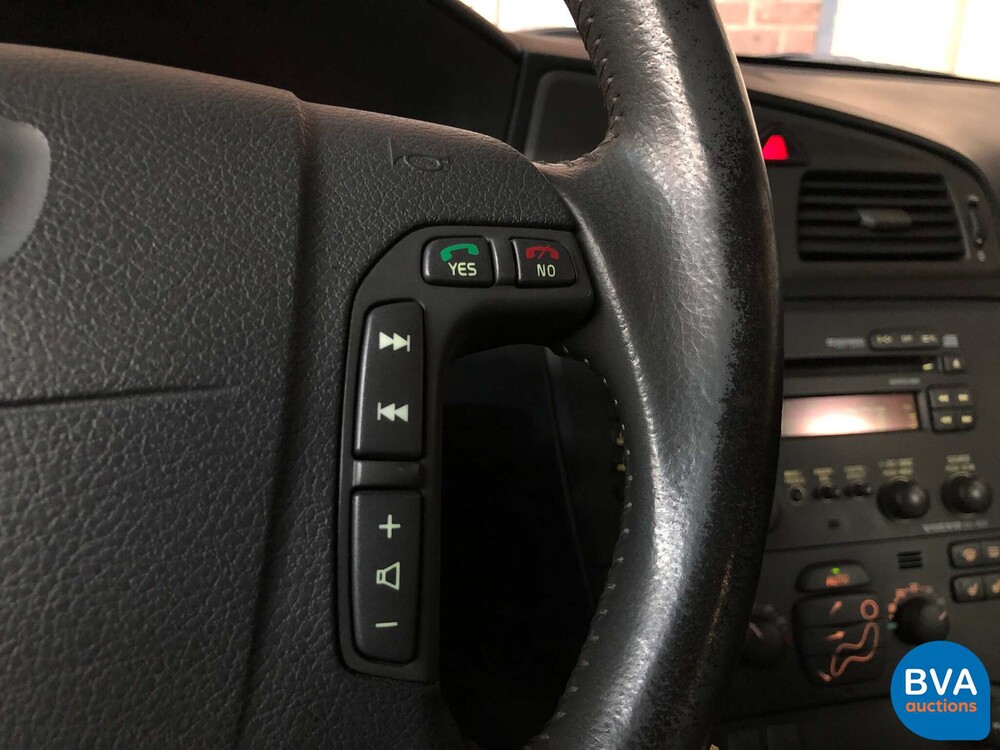 Volvo V70 Cross Country 2.4 4WD 200pk, 75-GR-NT