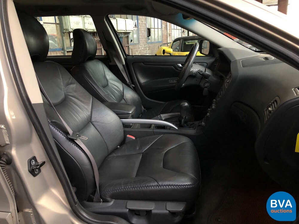 Volvo V70 Cross Country 2.4 4WD 200pk, 75-GR-NT