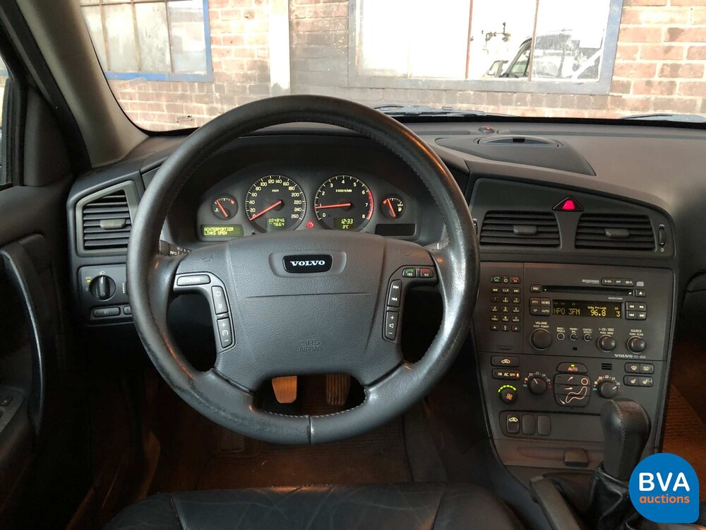 Volvo V70 Cross Country 2.4 4WD 200pk, 75-GR-NT