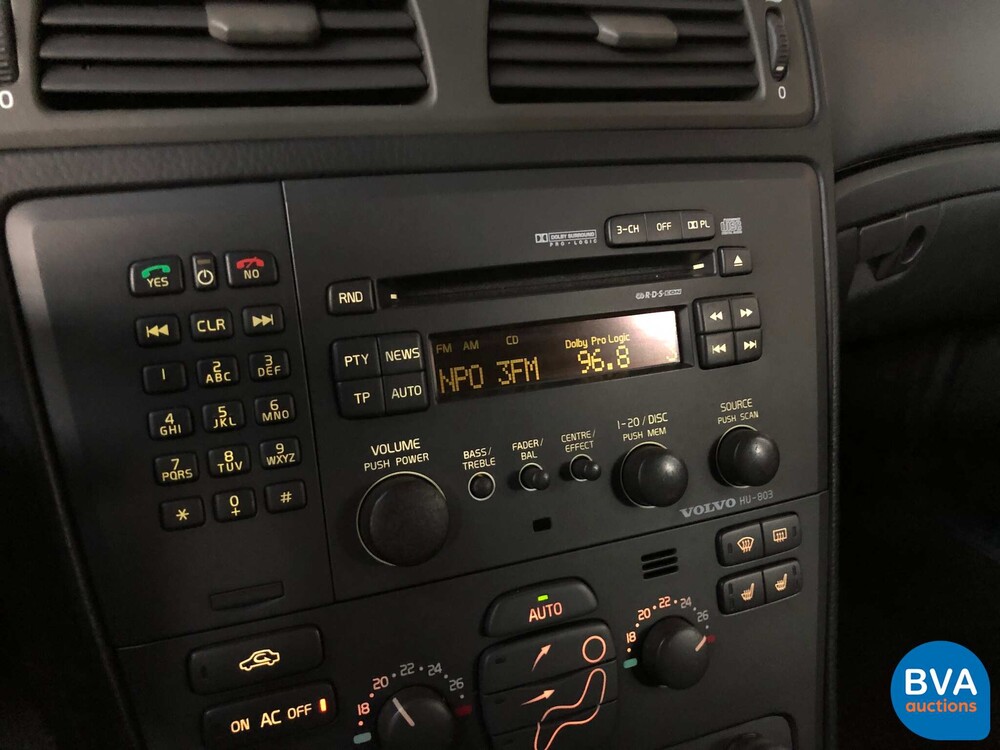 Volvo V70 Cross Country 2.4 4WD 200pk, 75-GR-NT