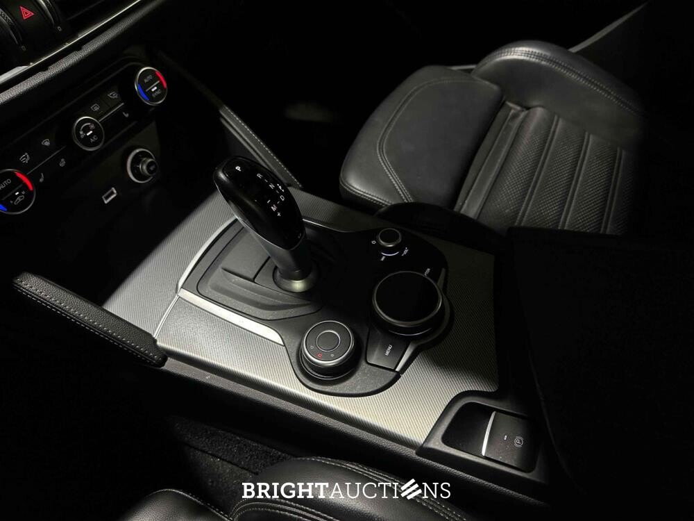 Alfa Romeo Stelvio 2.0 T AWD B-Tech 200pk 2020 (Origineel-NL), H-177-FB