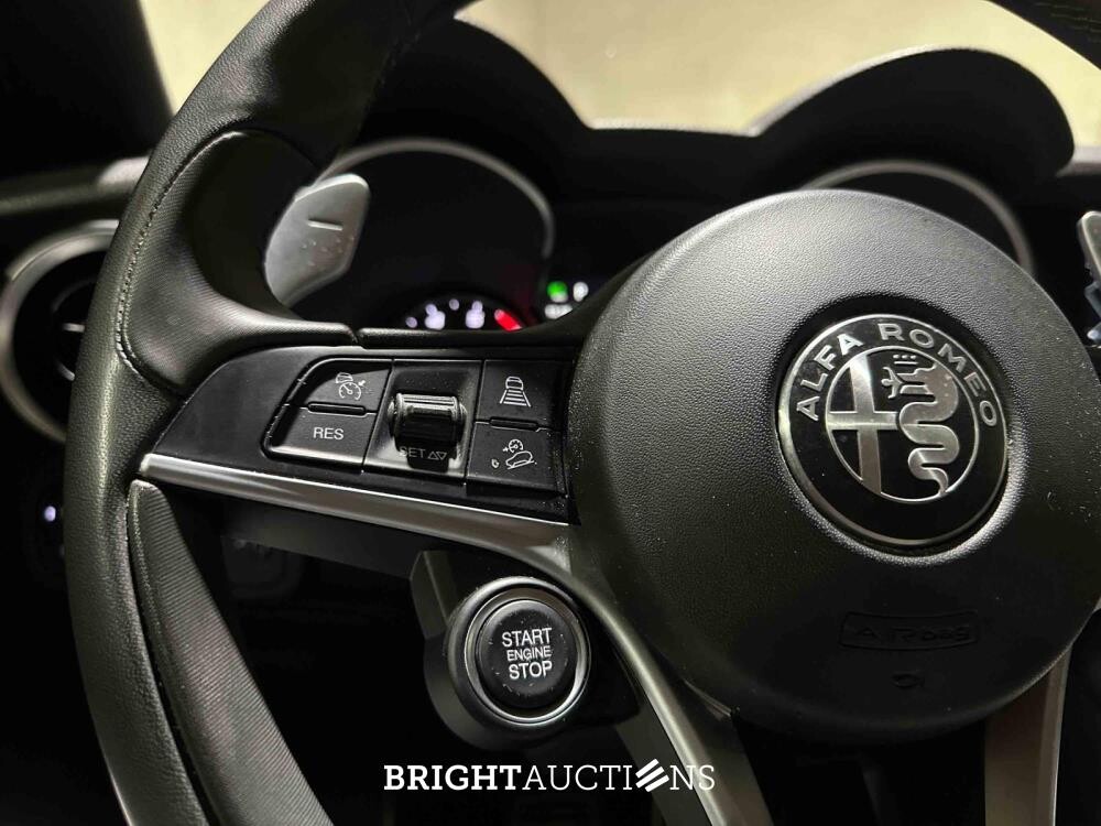 Alfa Romeo Stelvio 2.0 T AWD B-Tech 200pk 2020 (Origineel-NL), H-177-FB