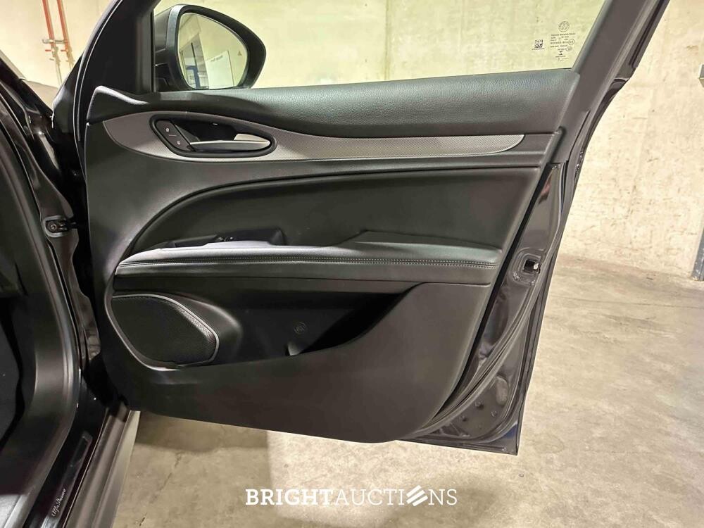 Alfa Romeo Stelvio 2.0 T AWD B-Tech 200pk 2020 (Origineel-NL), H-177-FB